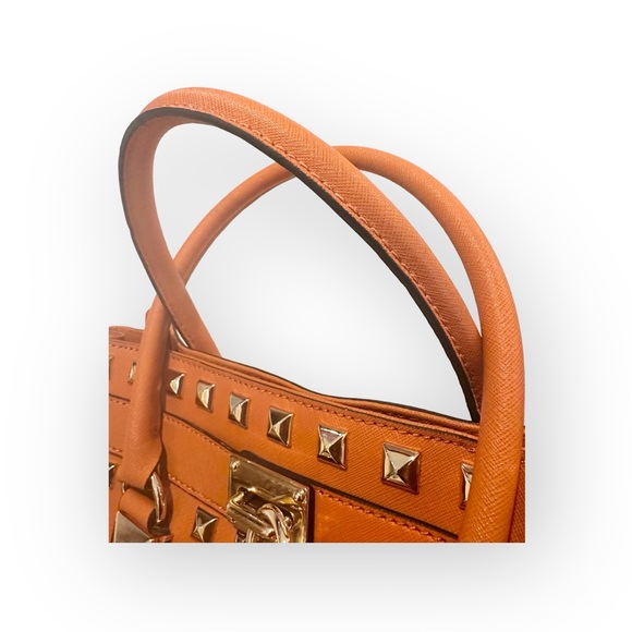 Michael Kors Orange Tangerine Large Studded Hamilton - Picture 4 of 13